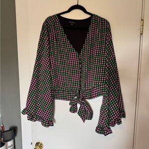 Unique Vintage Black and White Bell Sleeve Blouse